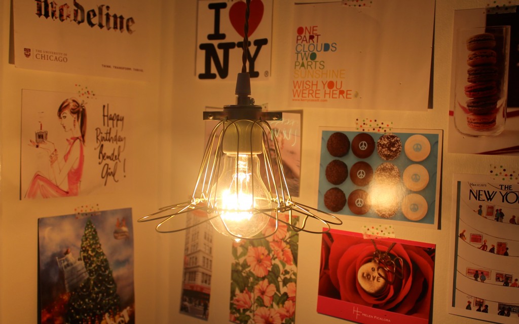 light fixture with Edison bulb