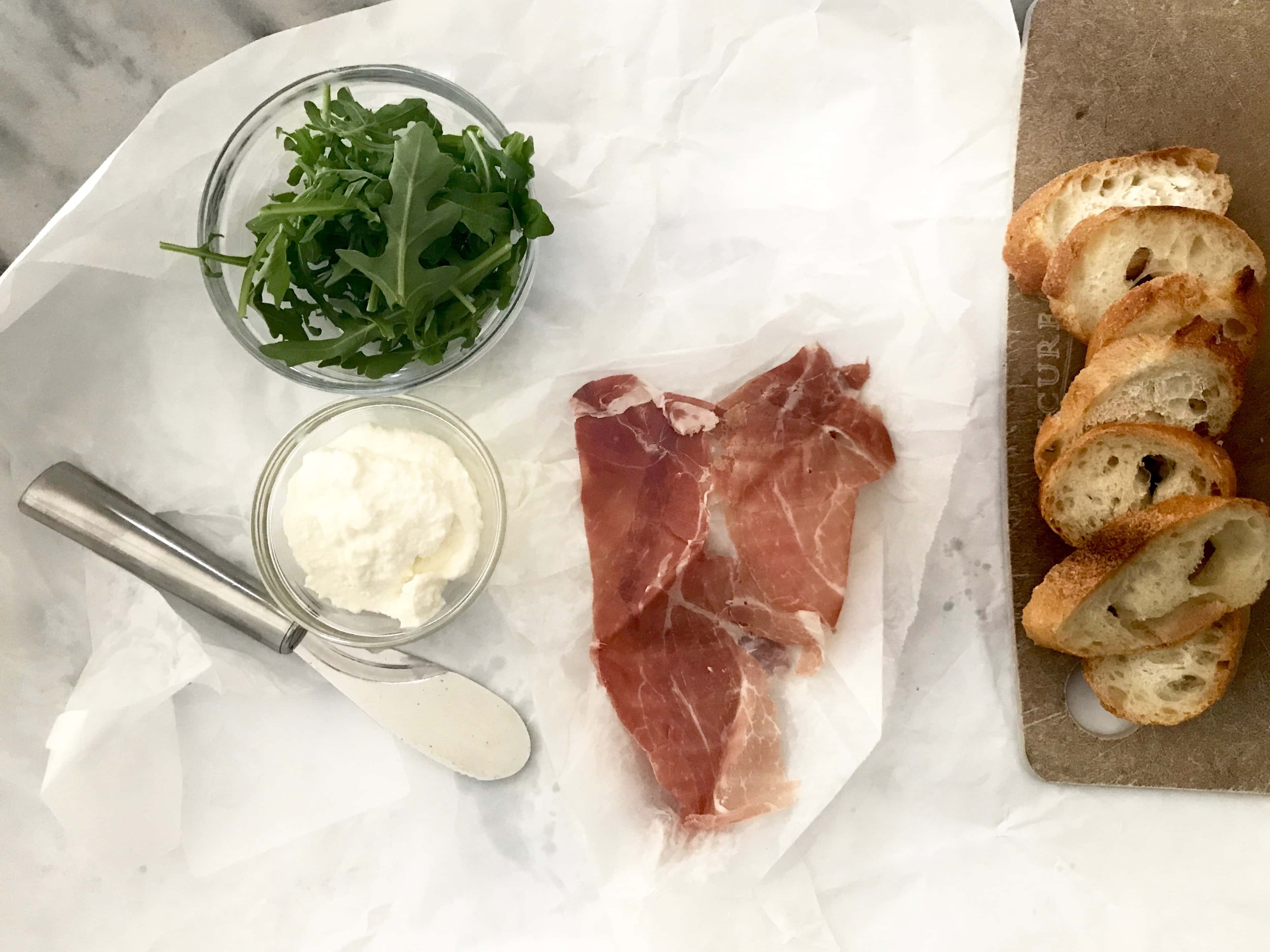 Bruschetta with Arugula, Ricotta and Prosciutto Easy Appetizer