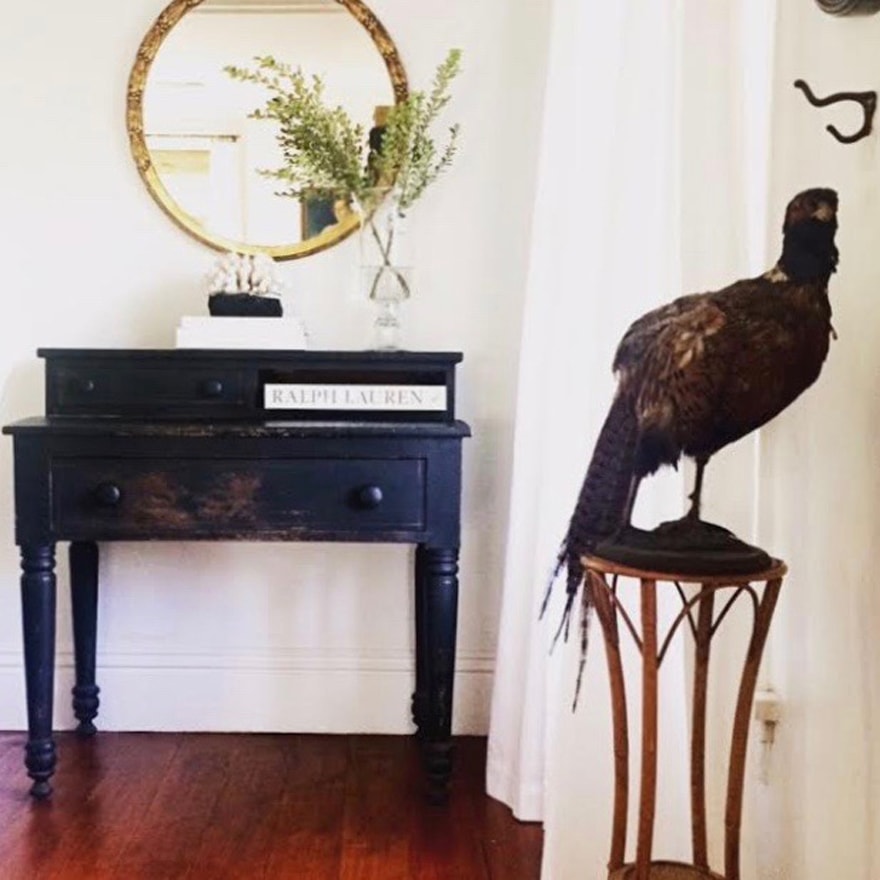 Dining-Room-Painted-black-furniture-gold-mirror-Ralph-Lauren-Book