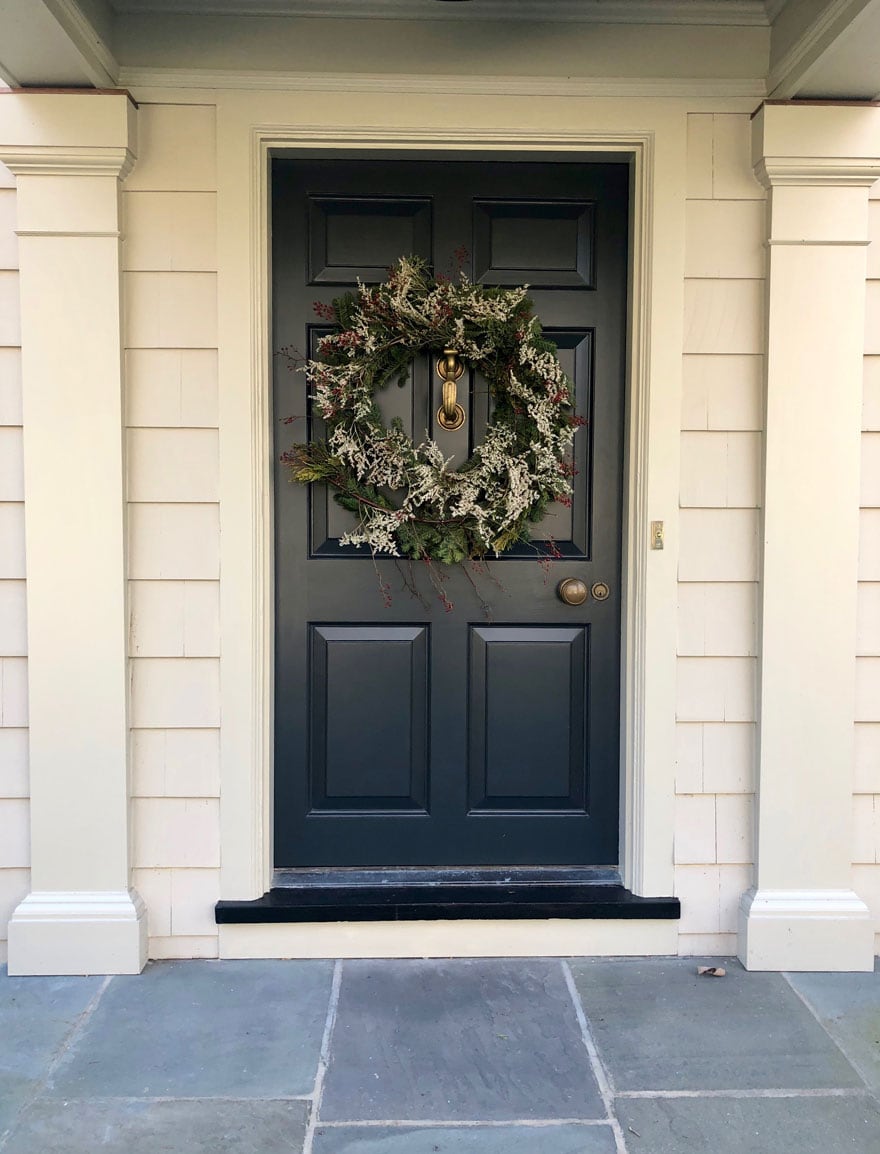 wreath of dark door
