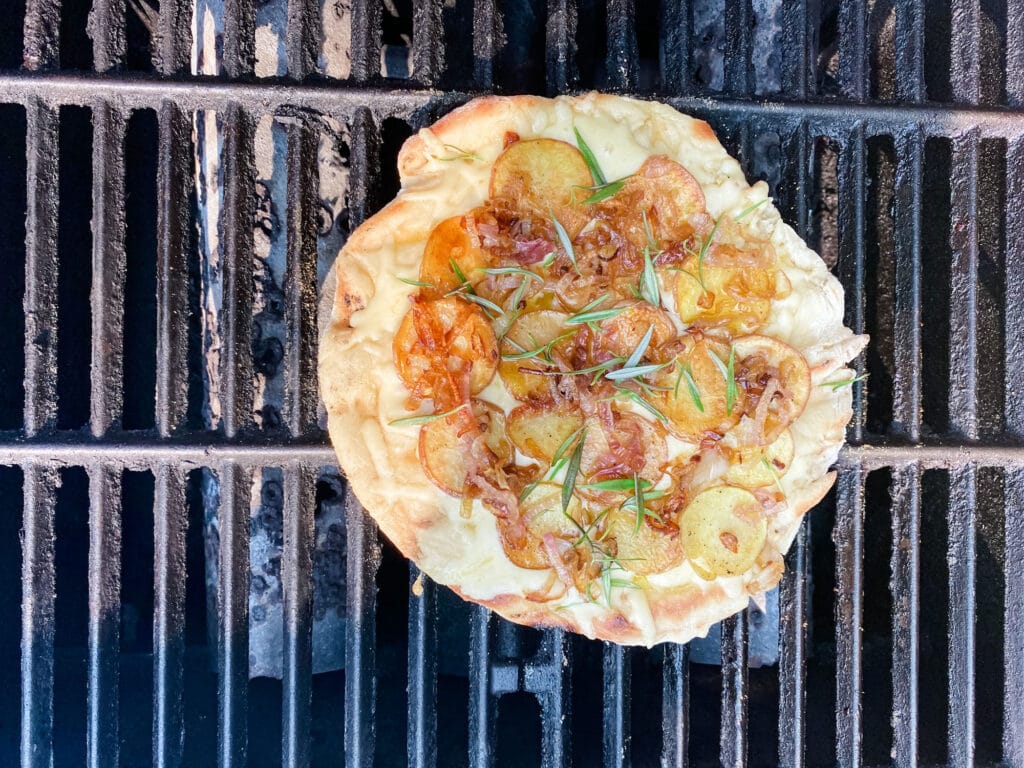 potato rosemary gouda shallot pizza on the grill