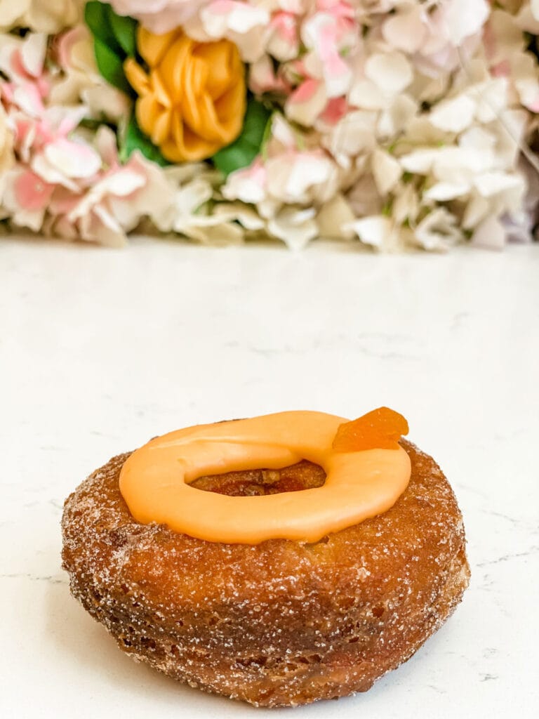 Have you ever has a cronut from Dominique Ansel Bakery in SoHo? Worth the wait!!