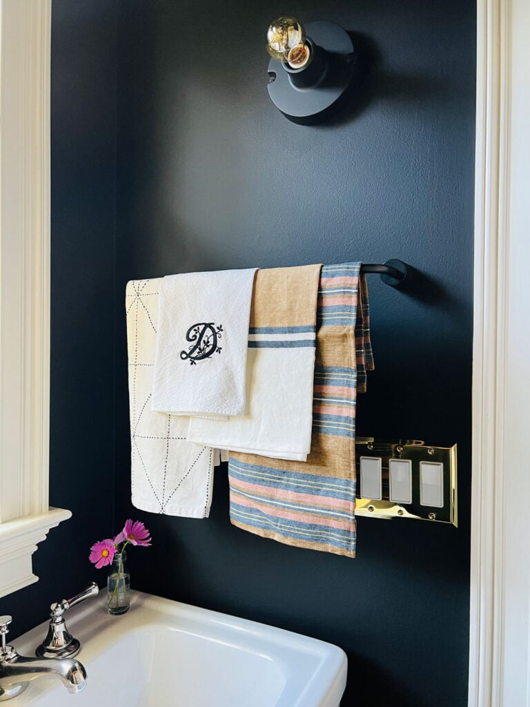 5 Easy Ways to make your bathroom look more expensive