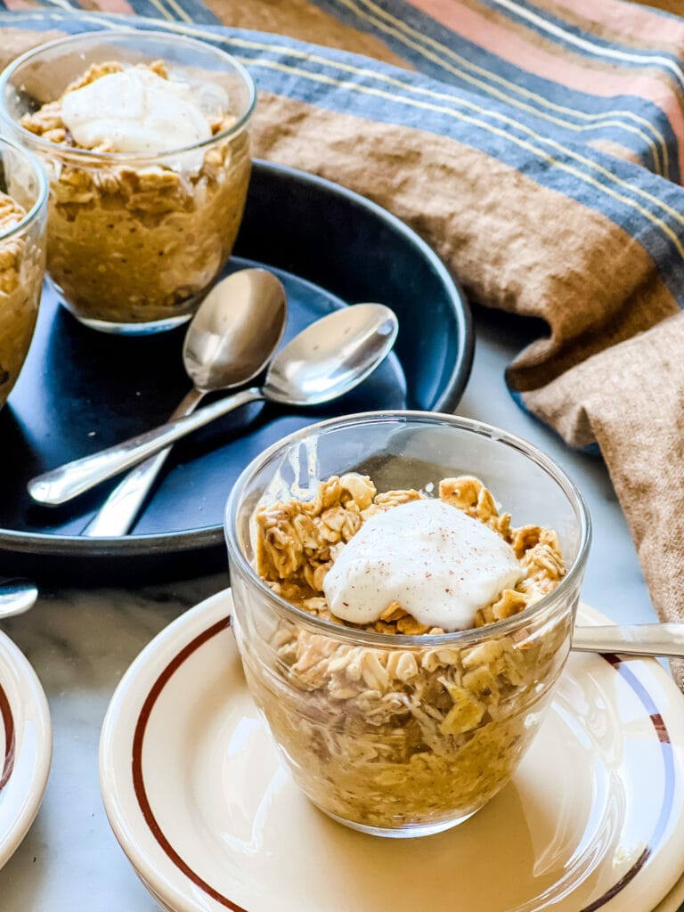 I love pumpkin and I love overnight oats…the combination is so wonderful!