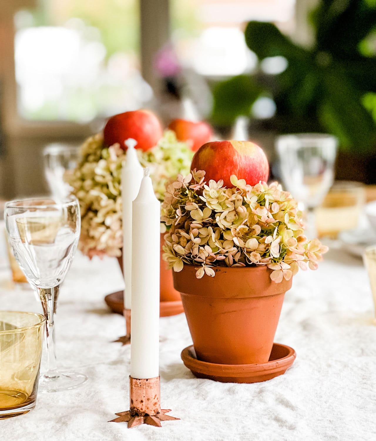 How to make a fall centerpiece for a simple, but lovely table