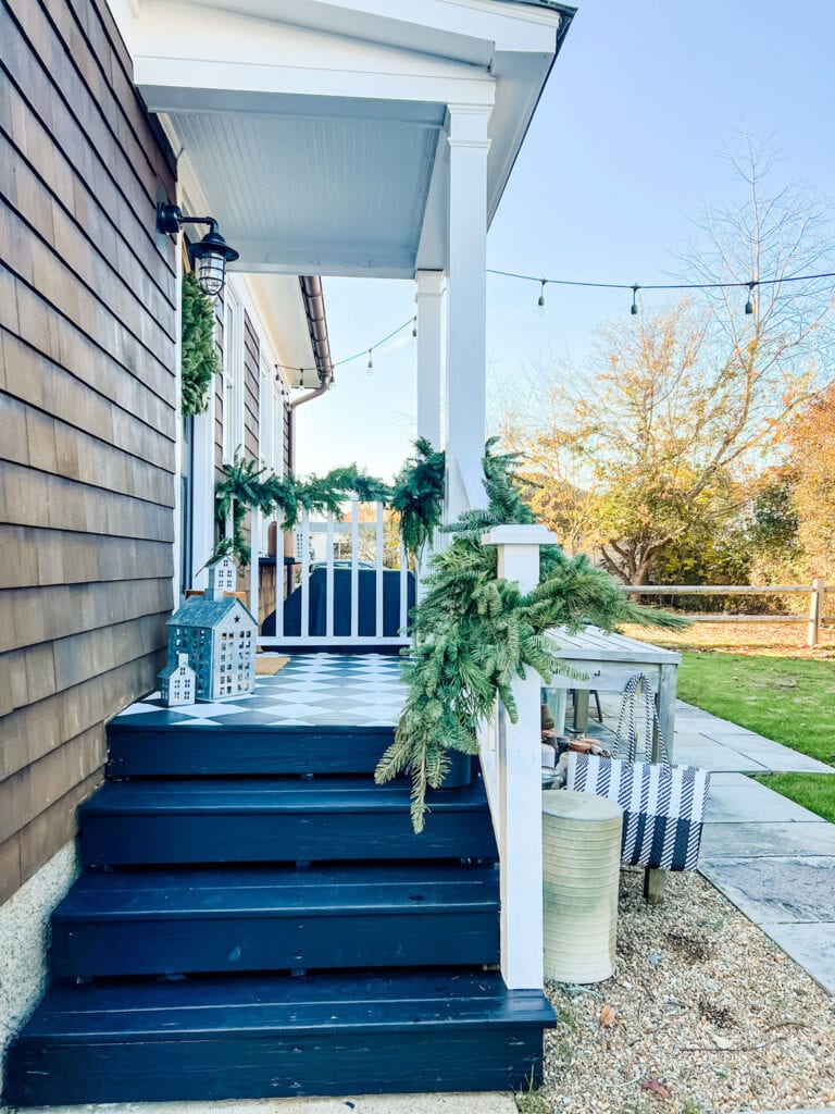 Painted Floors to Spruce Up the Porch for the Holidays