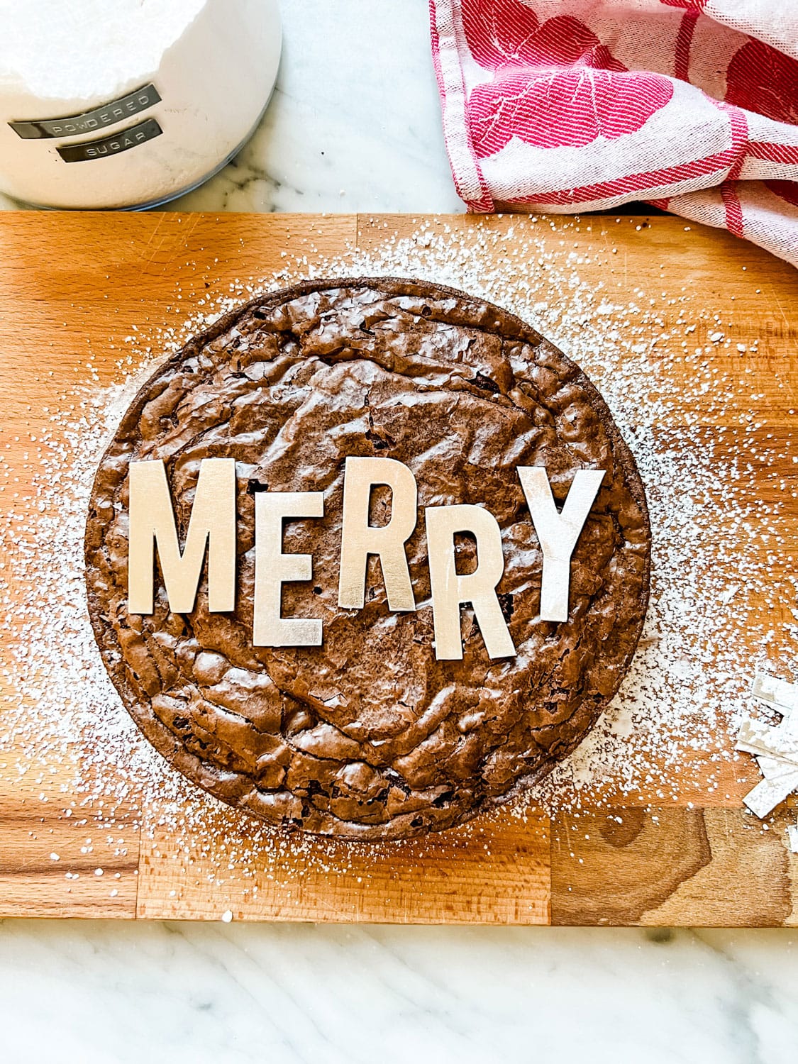https://mostlovelythings.com/wp-content/uploads/2022/12/brownies-decorated-merry.jpg