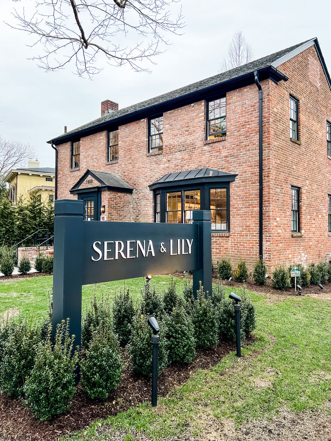 Tour Serena & Lily's Roslyn, NY