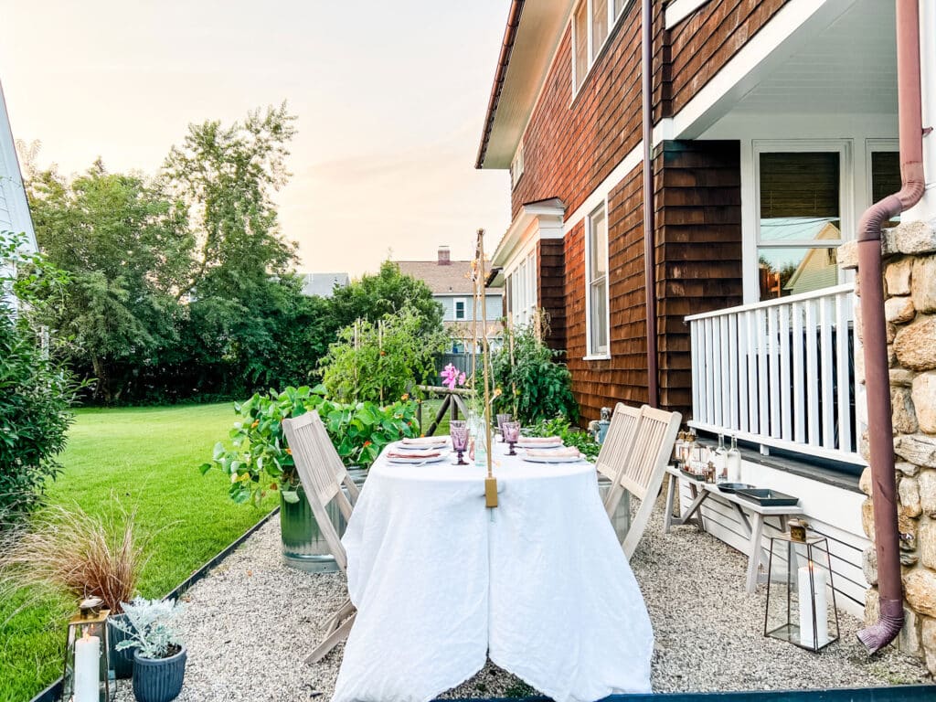 able to the garden and using an over-the-table-rod with lights.