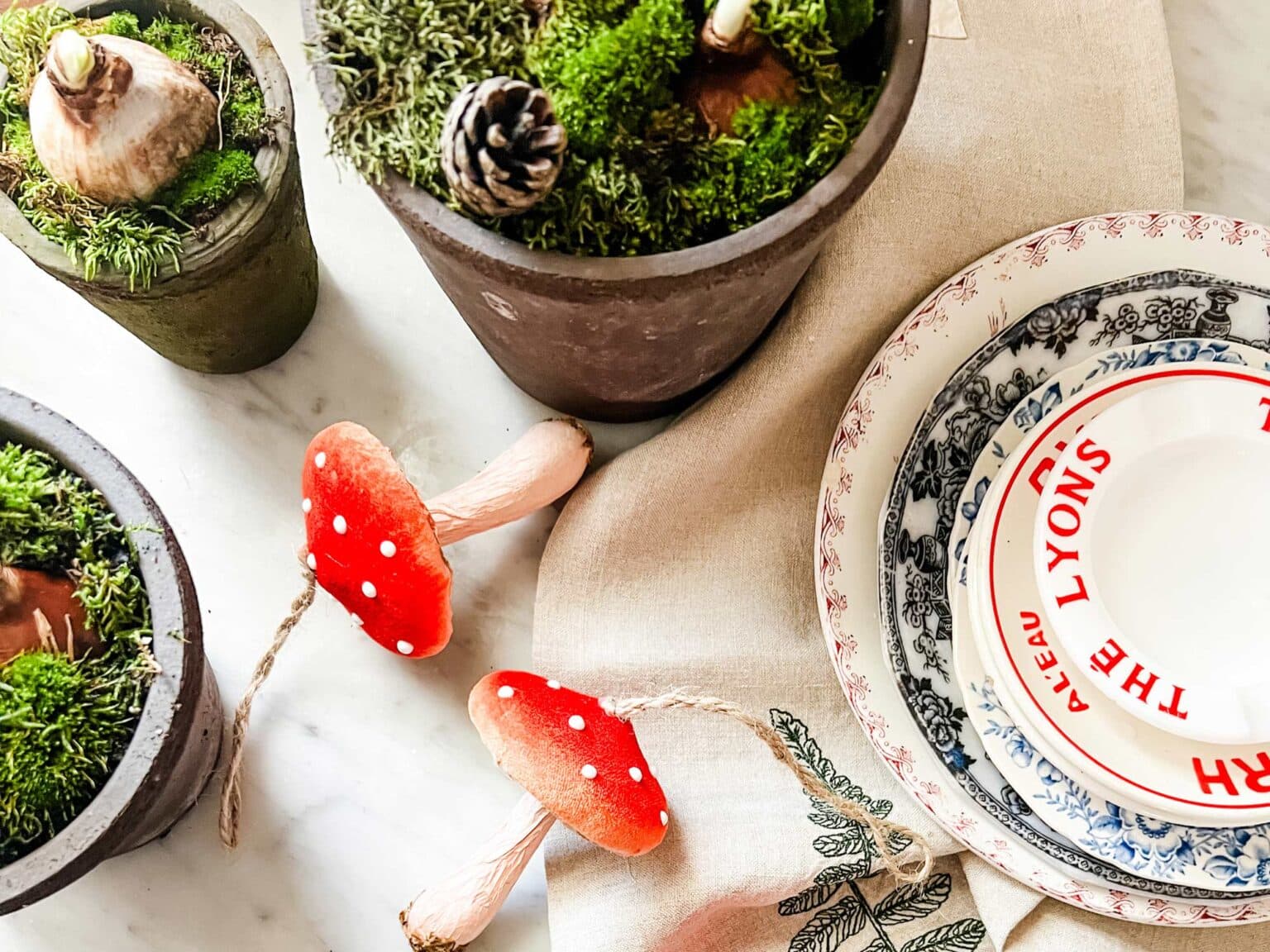 How to Set a Rustic Holiday Tablescape | Most Lovely Things
