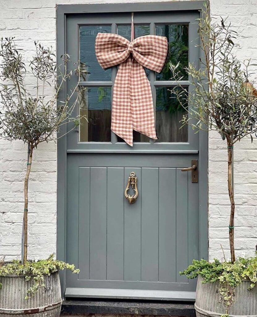 Design Trends For Interiors In 2024 Most Lovely Things   Cottage Door With Large Bow 831x1024 