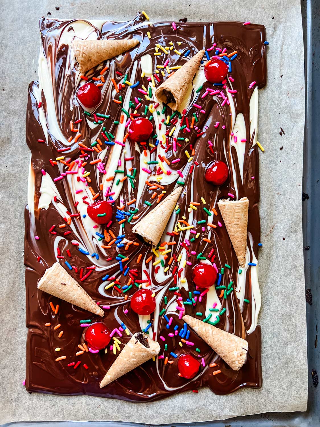 How to Make Easy and Delicious Ice Cream Sundae Bark | Most Lovely Things