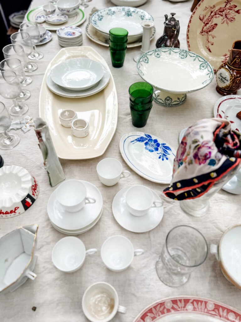 Flea market items for sale at the Vanvess flea market in Paris.