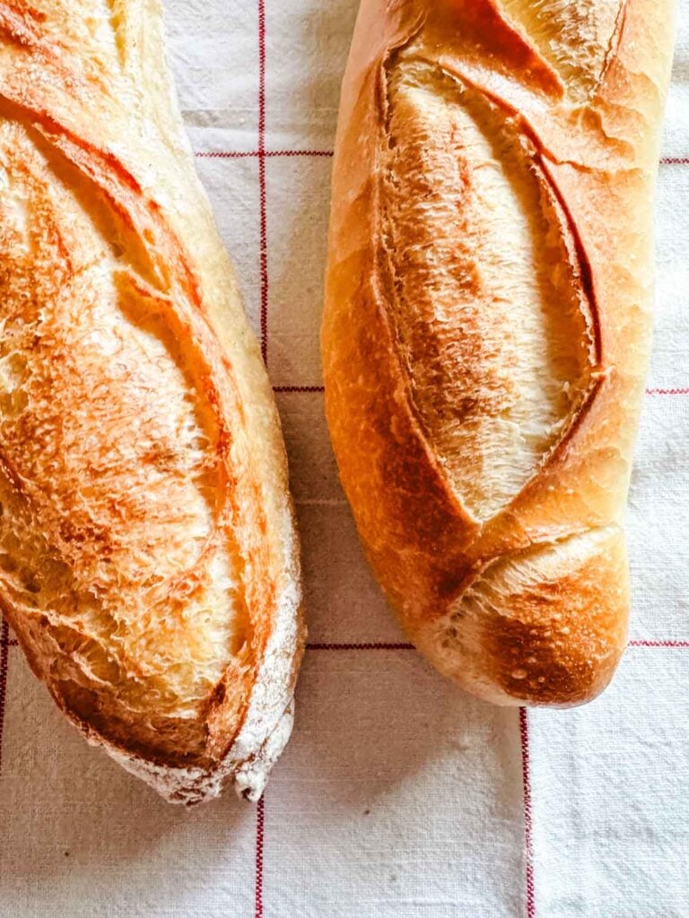 The ends of the two different baguettes are not at all similar.