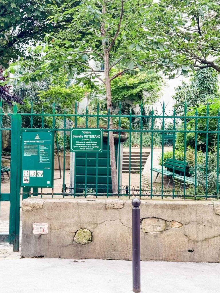 A small park, named after the wife of former French President Francois Mitterrand, can also be found along rue de Bièvre.